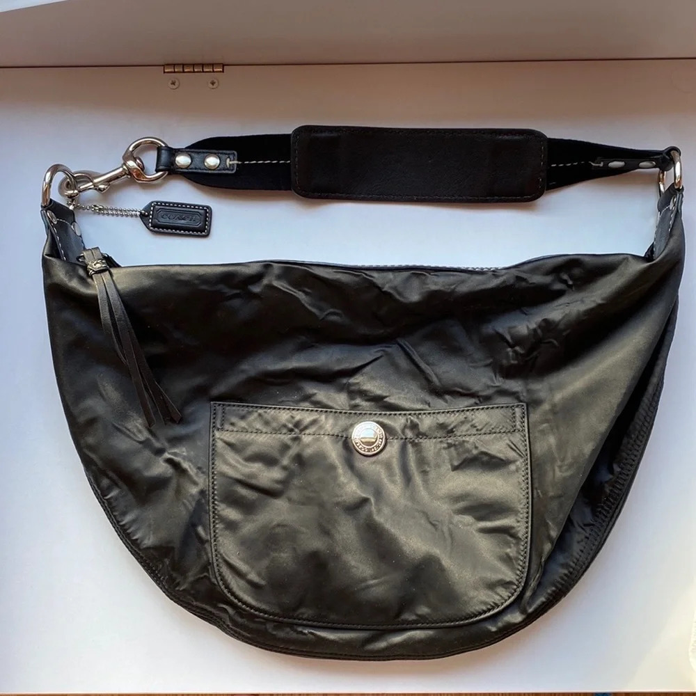 COACH Nylon Shoulder Bag Leather shoulder Washable Wipeable Black No L04J-1892